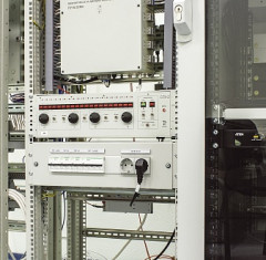 Стенд для проверки микропроцессорных блоков релейной защиты СПУ-2